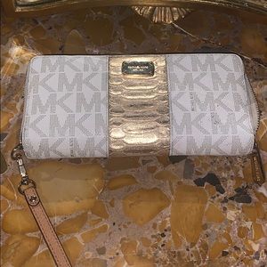 Authentic michael kors wallet